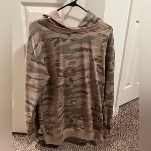 NWOT Ryderwear Men’s Camo hoodie